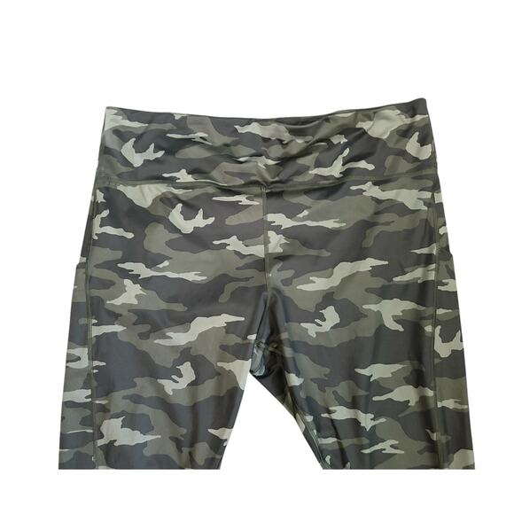 Athleta Ultimate Camo 7/8 Tight Leggings Green Stash Pocket Plus Size 3X - Picture 2 of 8